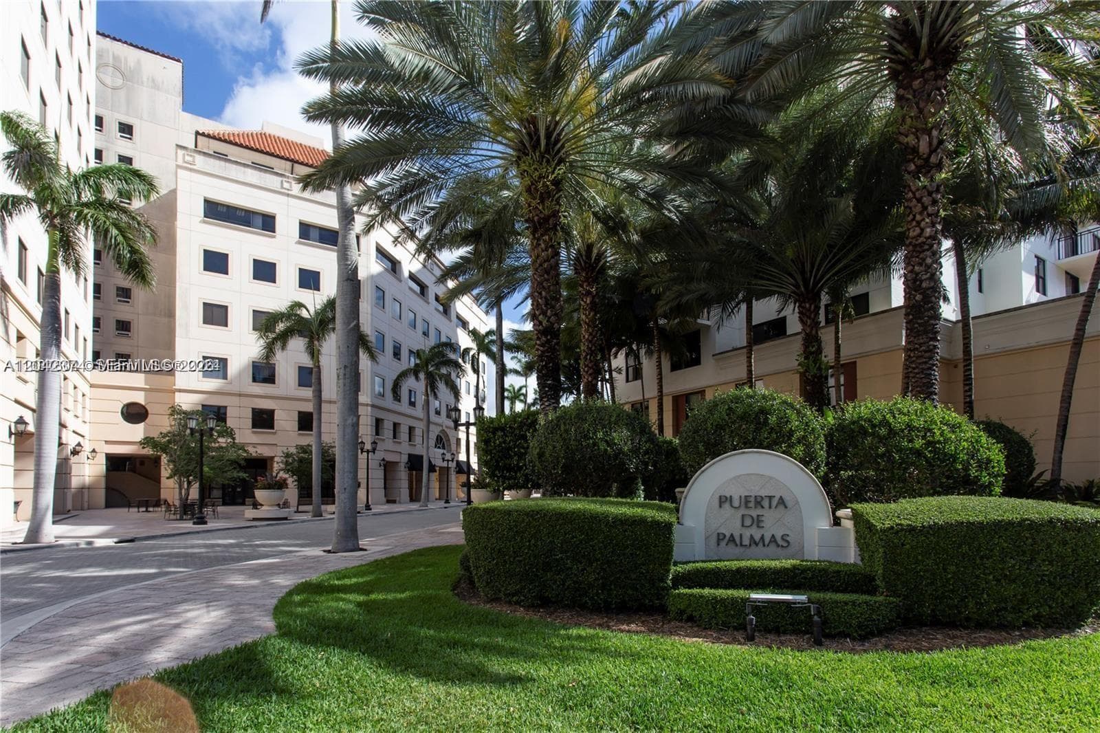 PUERTA DE PALMAS · #1405 in Coral Gables - Photo 27