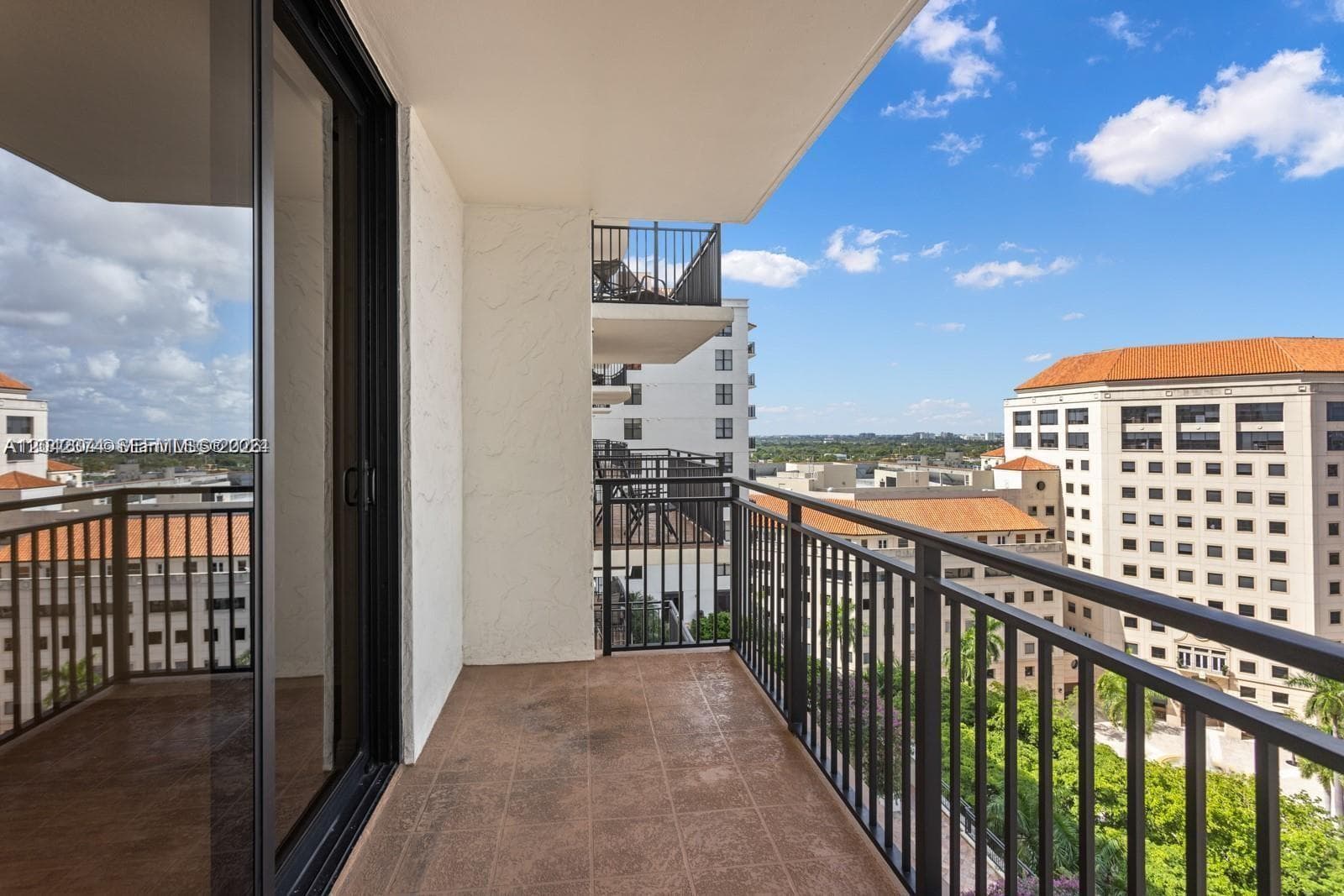 PUERTA DE PALMAS · #1405 in Coral Gables - Photo 24