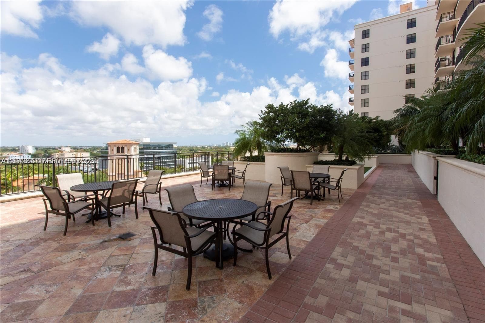 PUERTA DE PALMAS · #1405 in Coral Gables - Photo 41