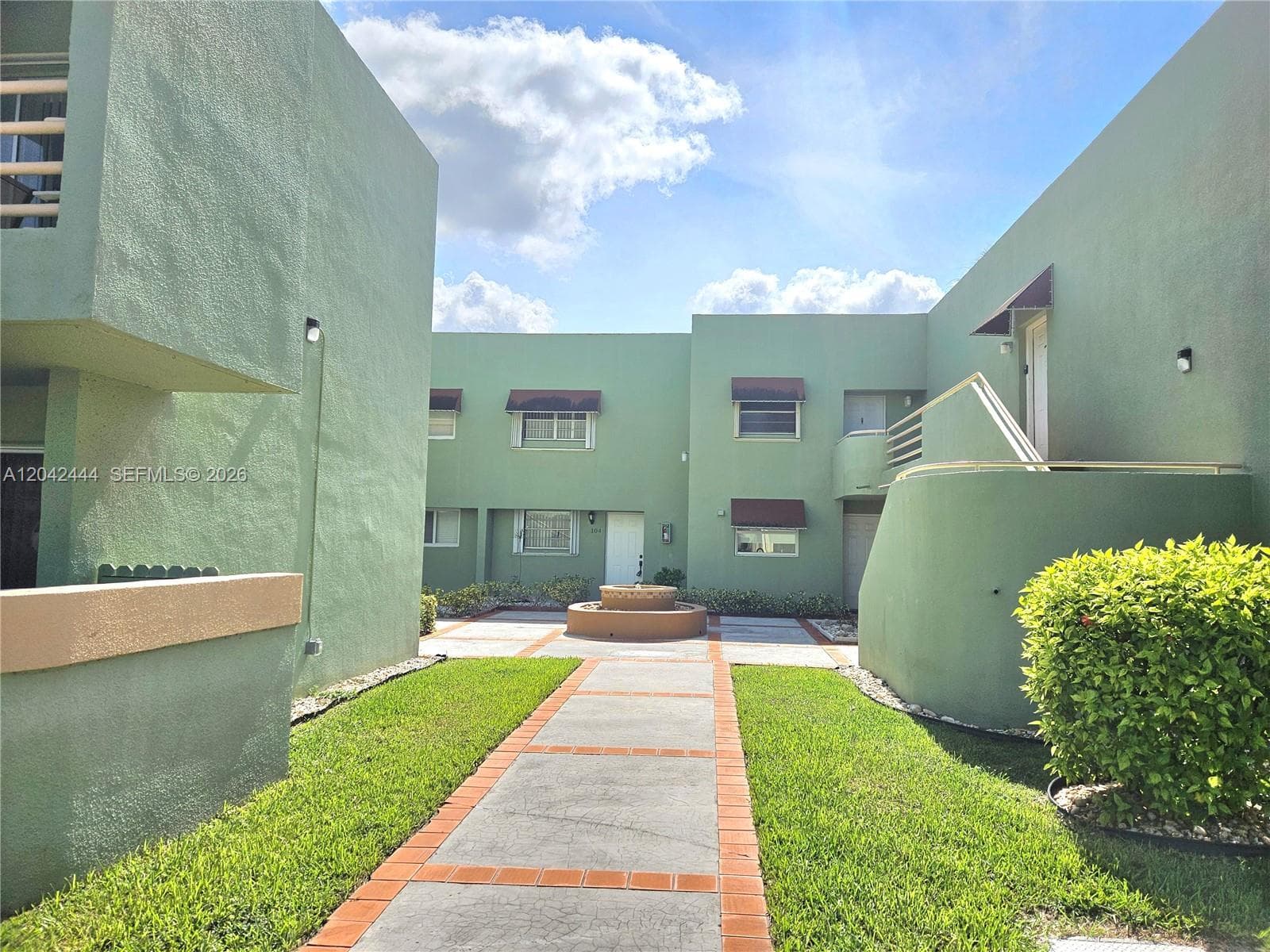 PATIO WEST ONE CONDO · #104-15 in Miami - Photo 2