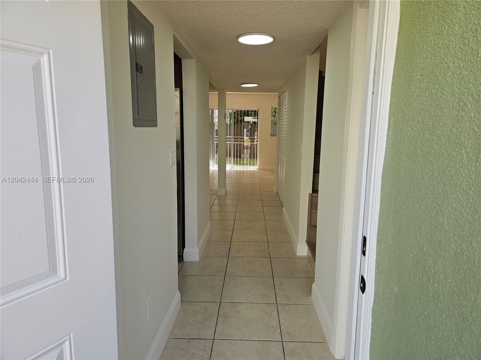 Facing Inside, First Level