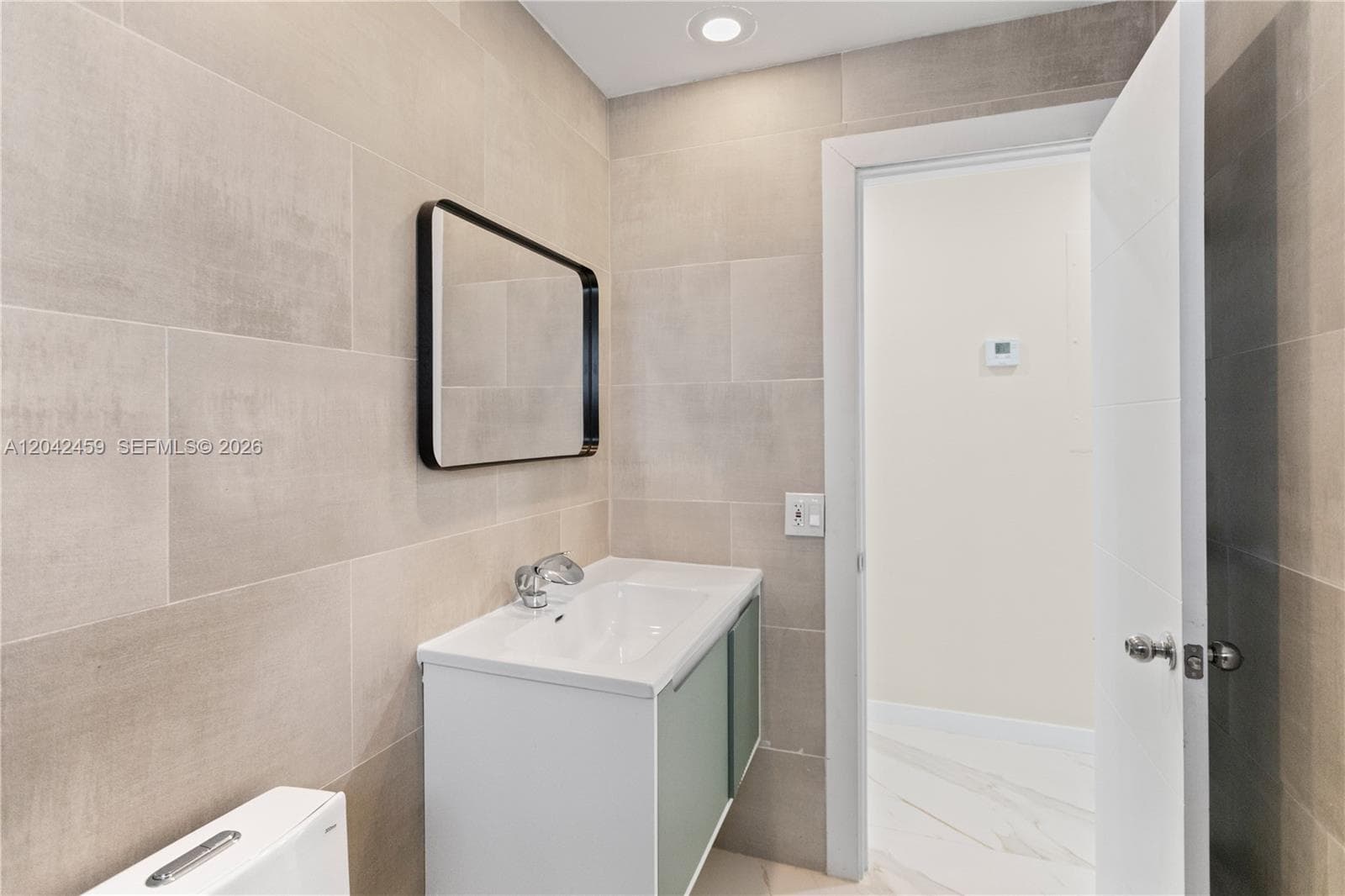 21330 NE 26 AV photo 23