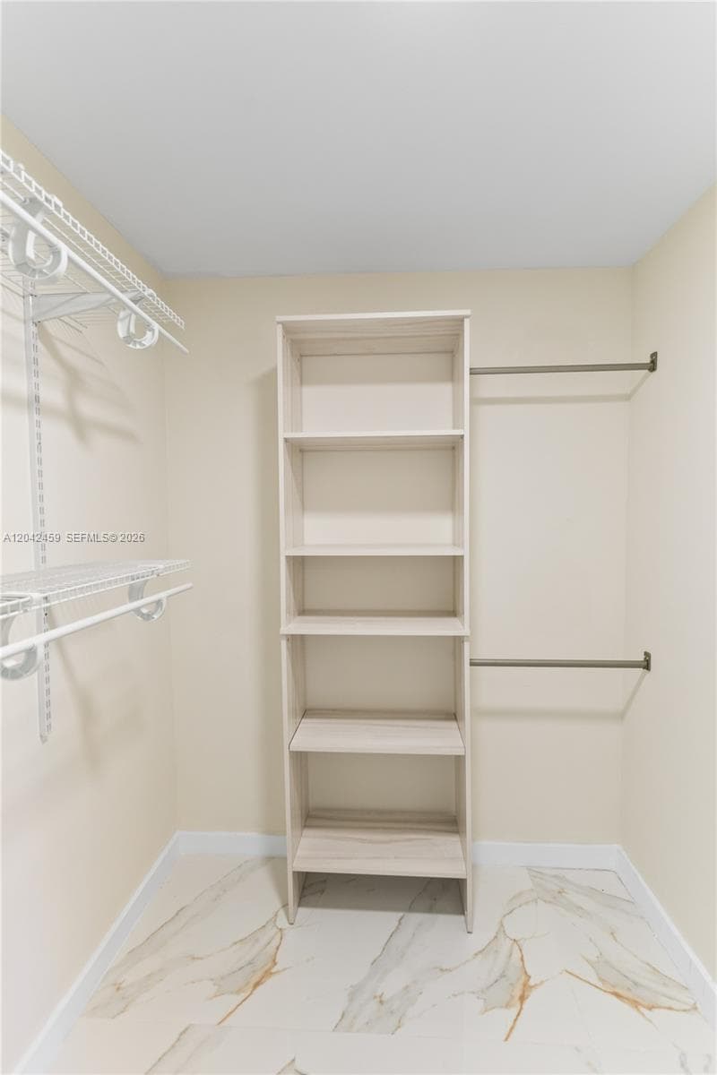 21330 NE 26 AV photo 29