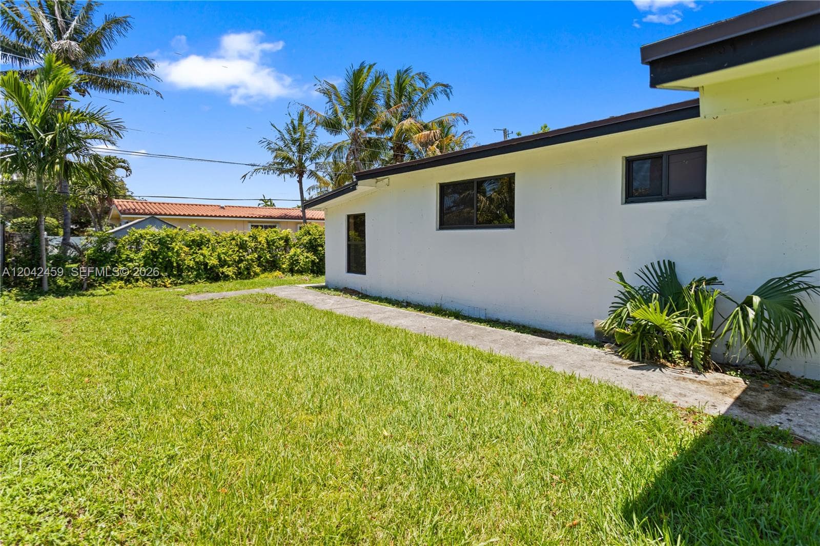 21330 NE 26 AV photo 44