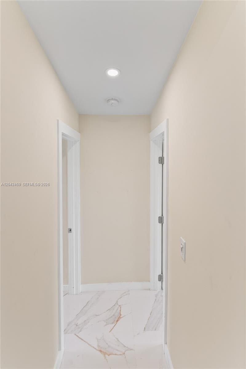 21330 NE 26 AV photo 34