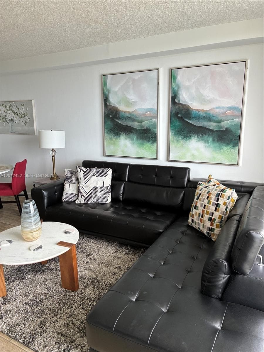 KEYSTONE TOWERS CONDO · #710 in North Miami - Photo 2