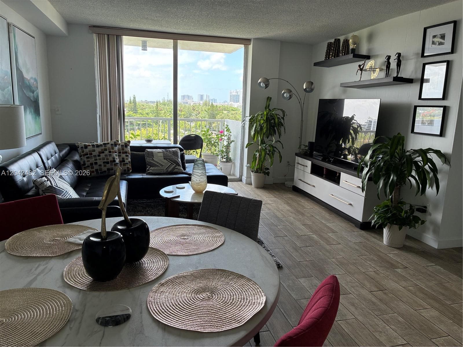 KEYSTONE TOWERS CONDO · #710 in North Miami - Photo 1