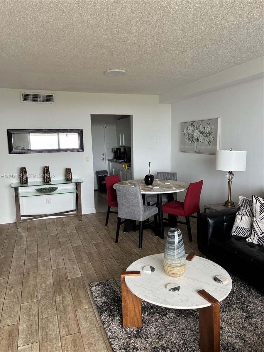 KEYSTONE TOWERS CONDO · #710 in North Miami - Photo 4