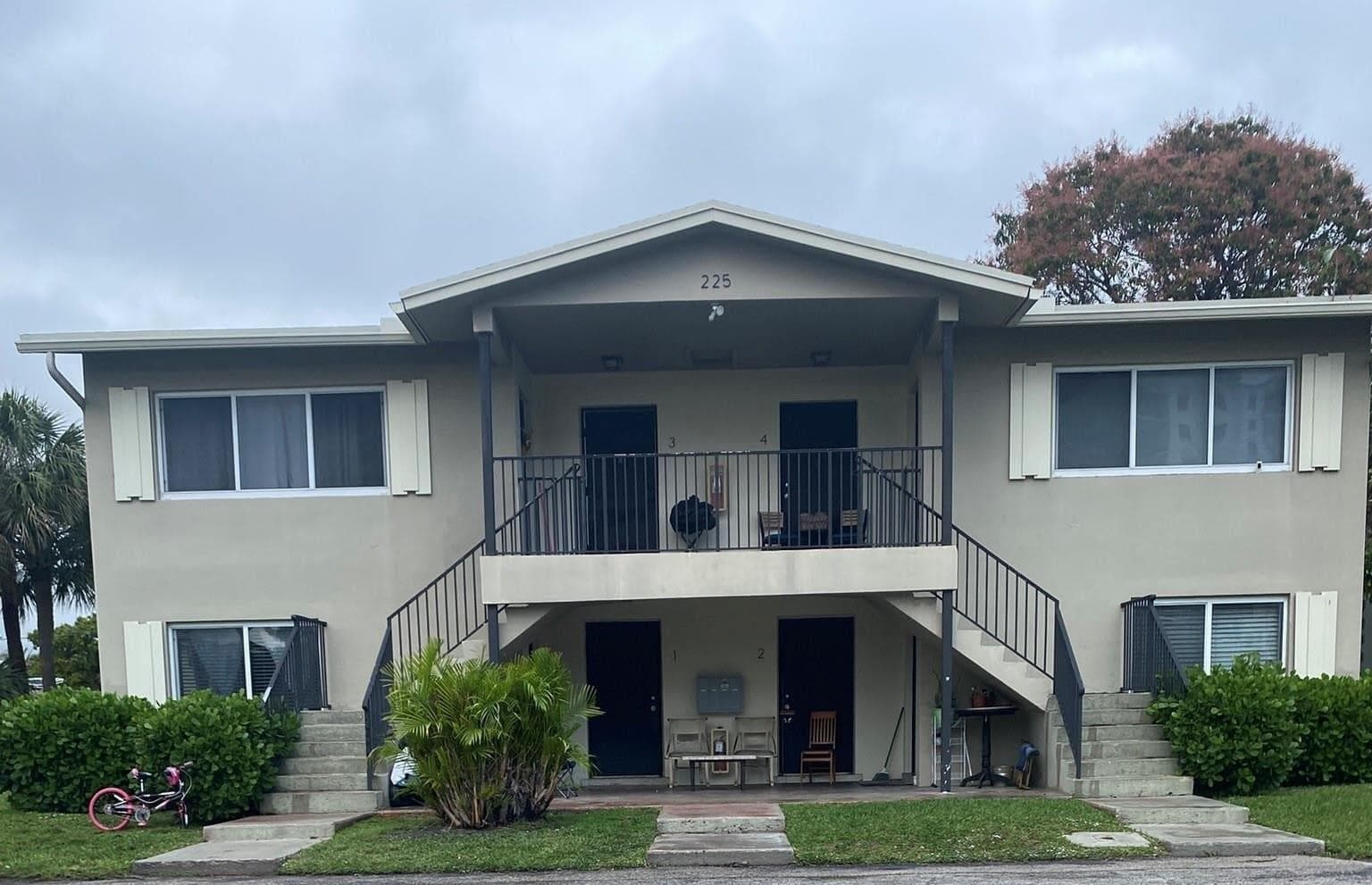 225 Sw 7th Street #101