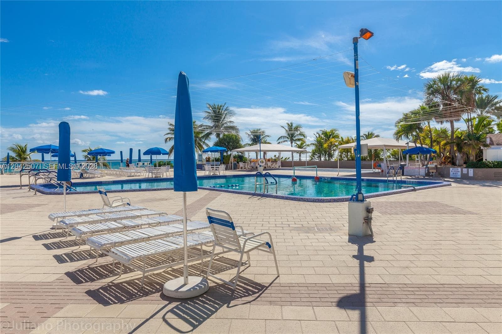 PARKER PLAZA · #412 in Hallandale Beach - Photo 16