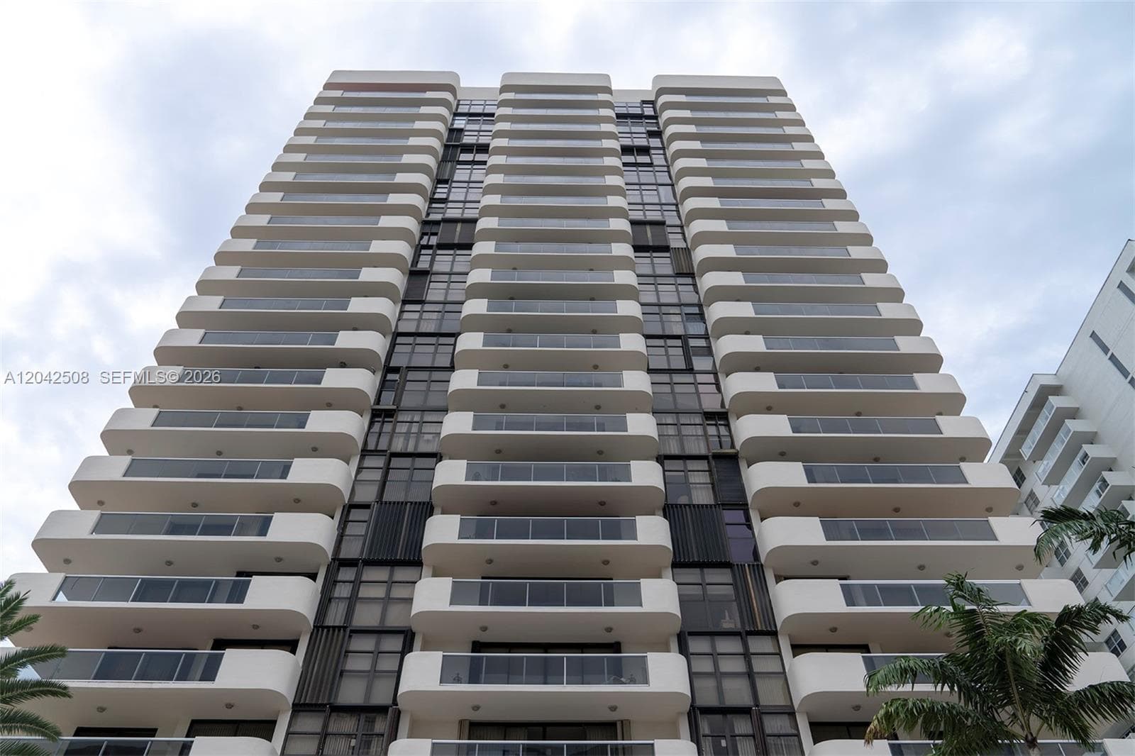 LEXCELLENCE CONDOMINIUM · #1604 in Miami Beach - Photo 3