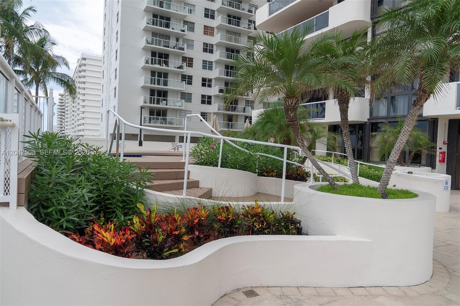 LEXCELLENCE CONDOMINIUM · #1604 in Miami Beach - Photo 14