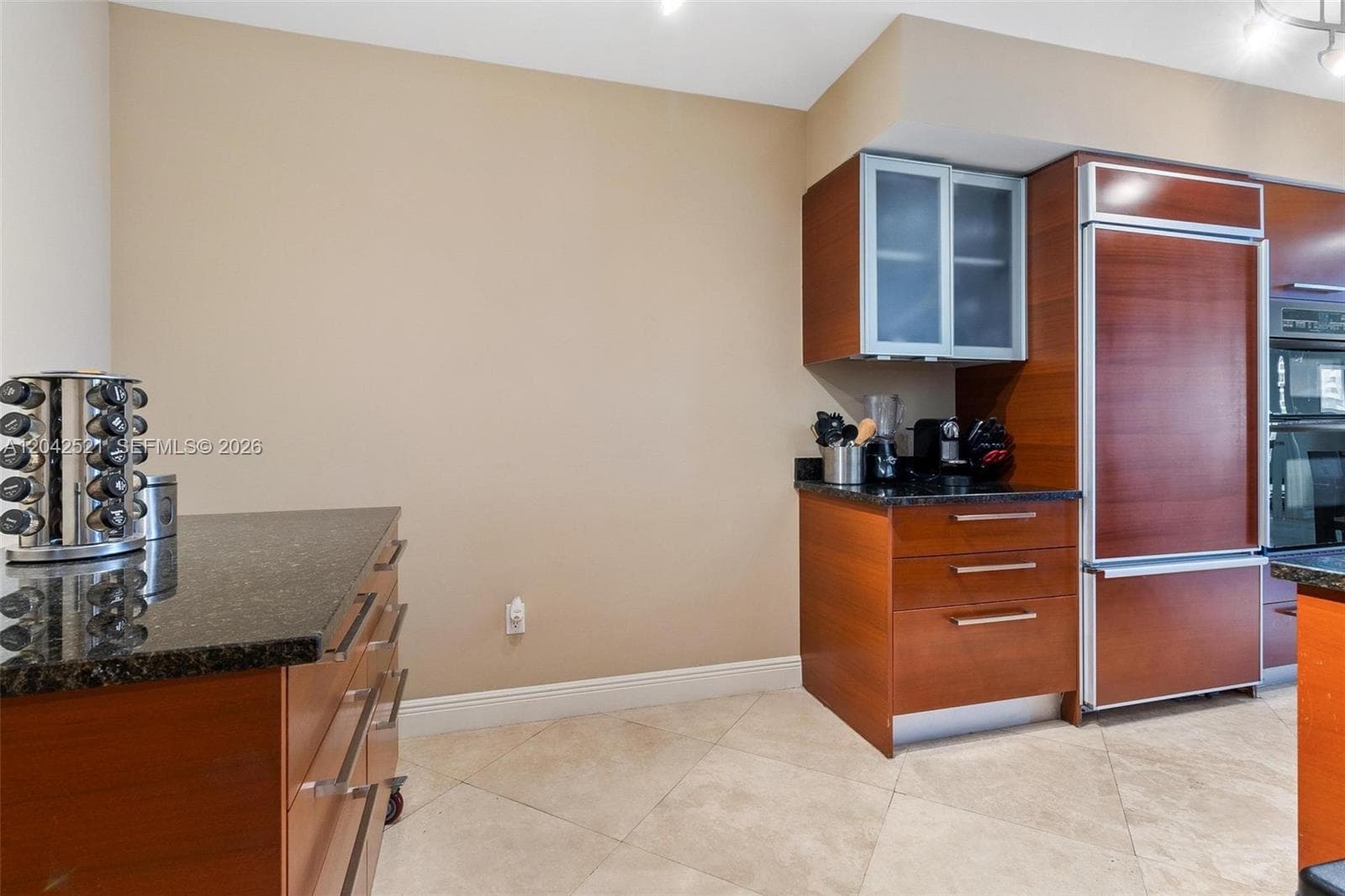 BEACH CLUB THREE CONDO · #608 in Hallandale Beach - Photo 6