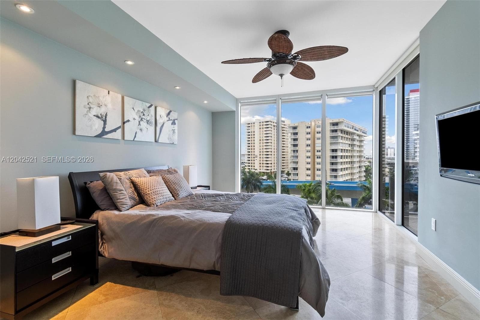 BEACH CLUB THREE CONDO · #608 in Hallandale Beach - Photo 13