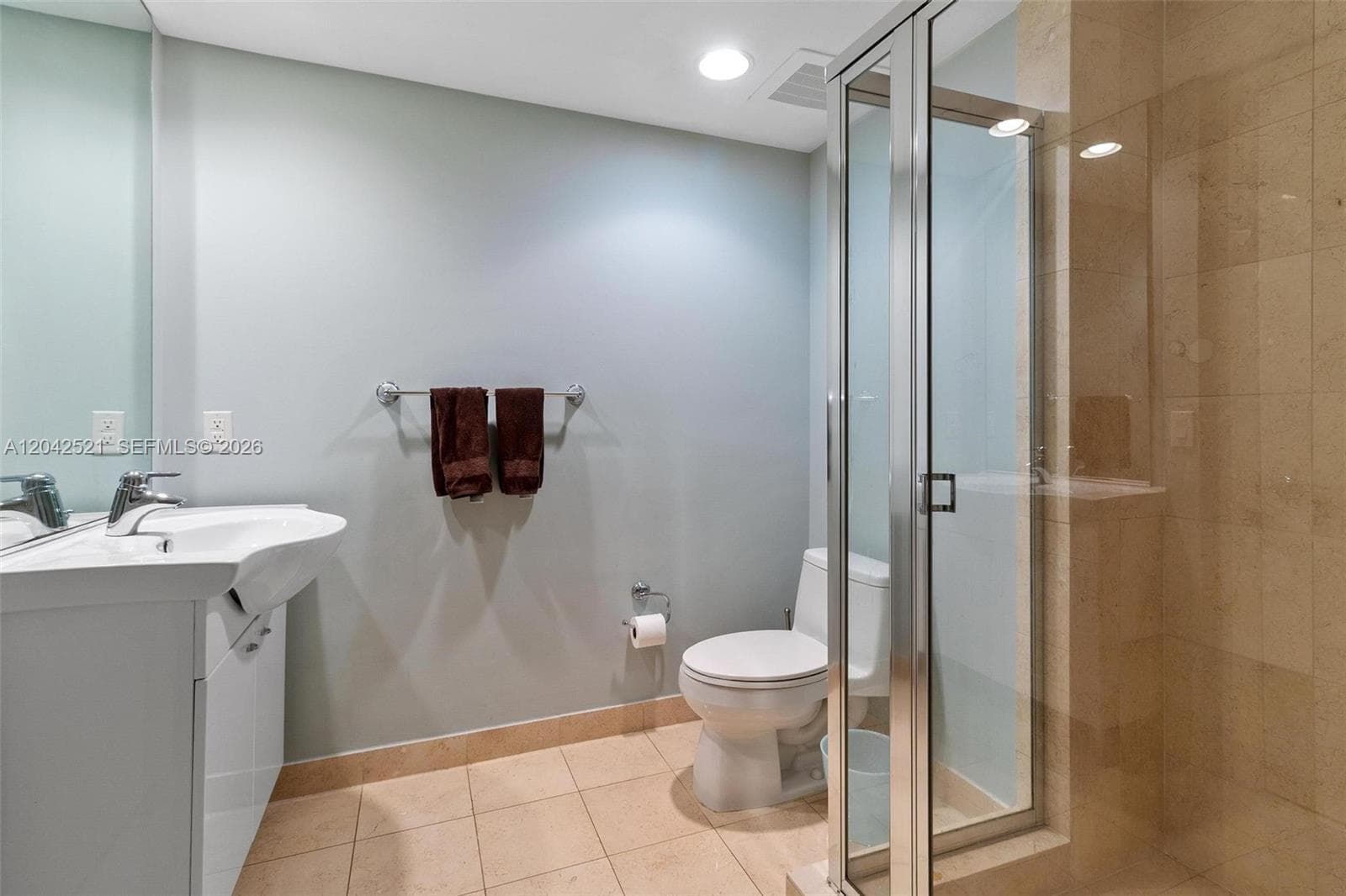 BEACH CLUB THREE CONDO · #608 in Hallandale Beach - Photo 20