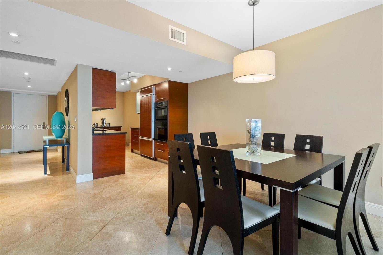 BEACH CLUB THREE CONDO · #608 in Hallandale Beach - Photo 11