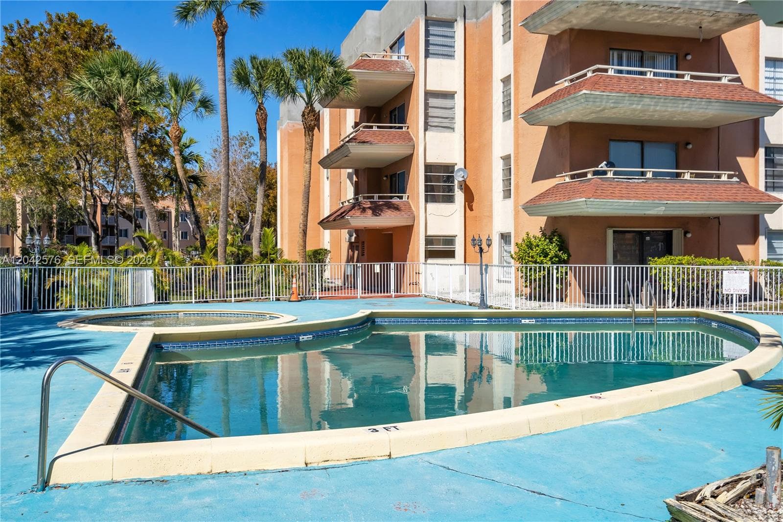 LAKEVIEW GARDENS AT MIAMI · #C2003 in Hialeah - Photo 9
