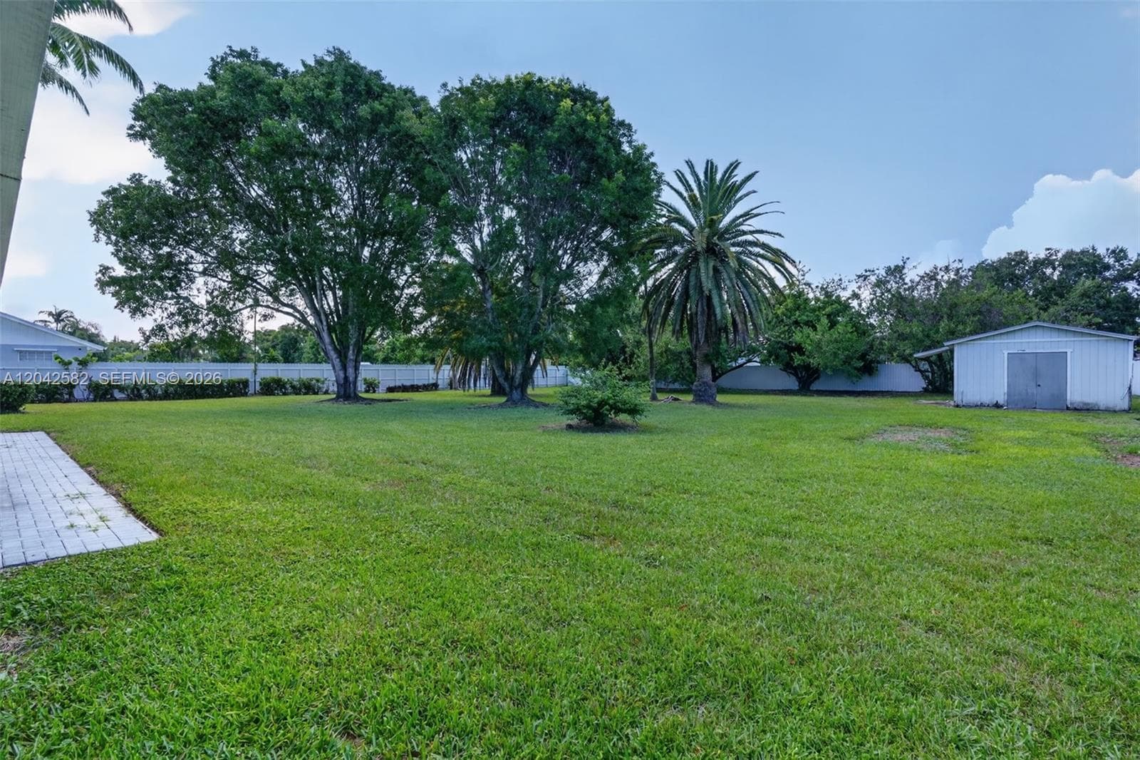 1728 NW 20th St photo 73