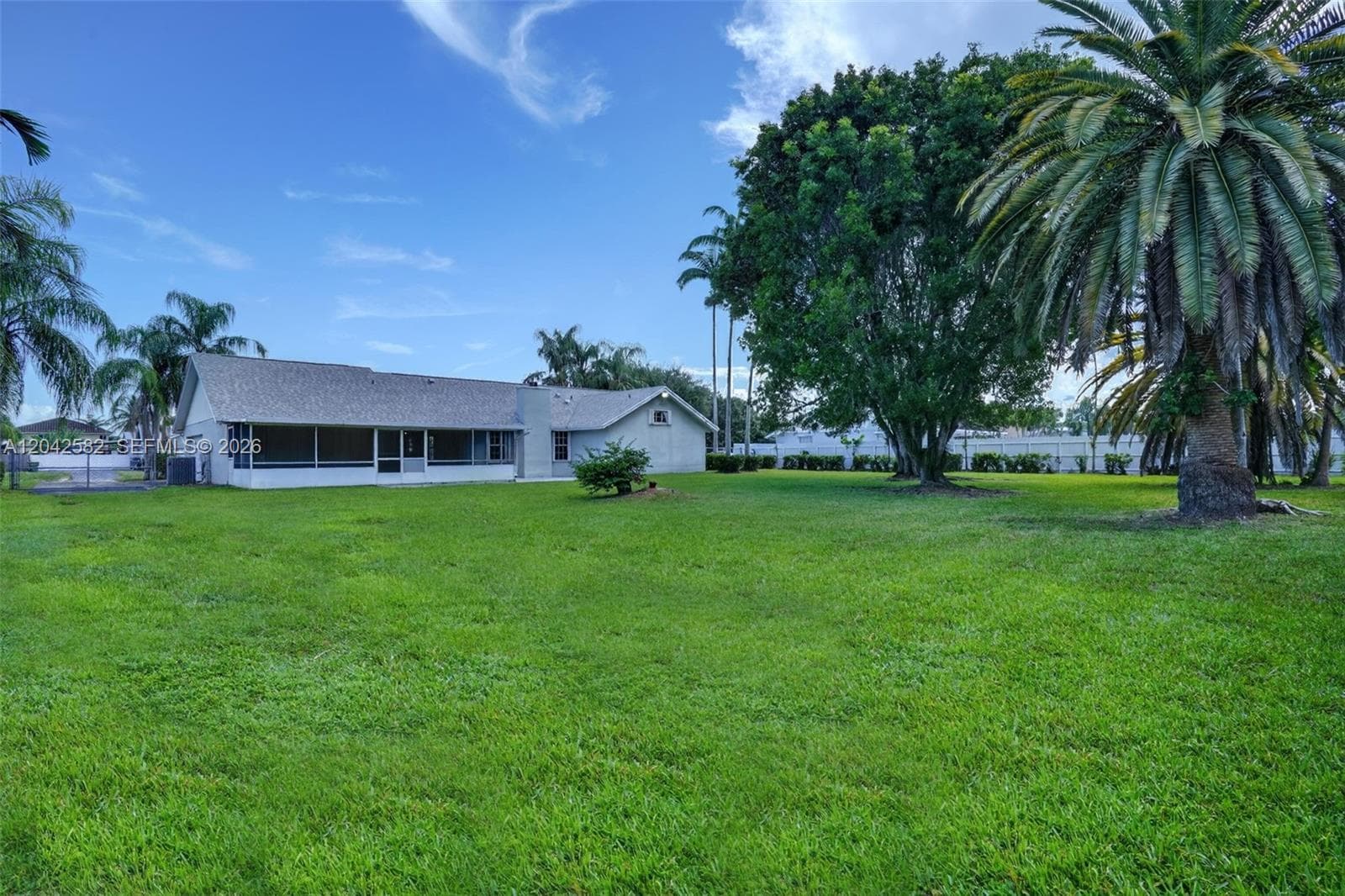 1728 NW 20th St photo 75