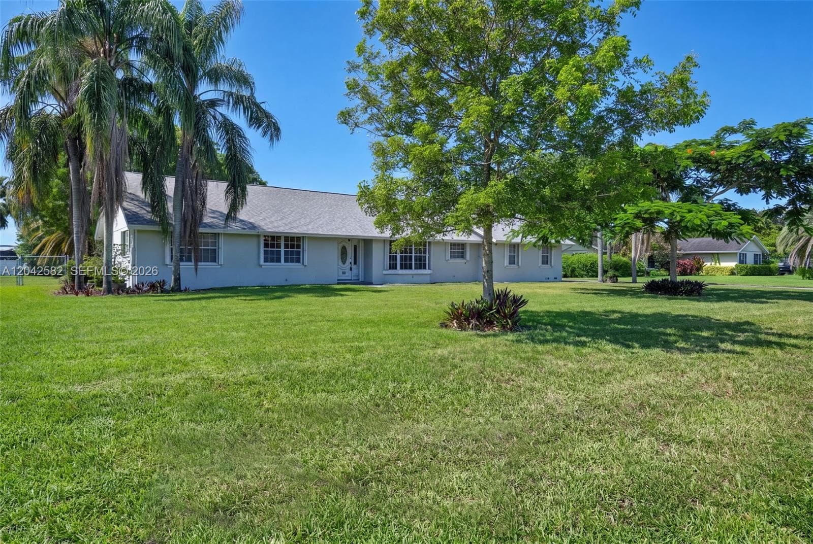 1728 NW 20th St photo 4