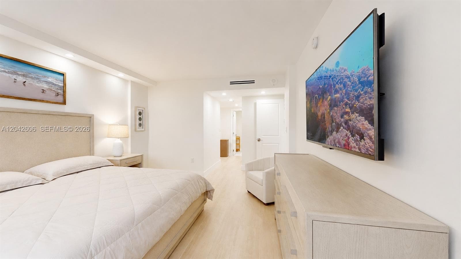 Commodore Club East · #213 in Key Biscayne - Photo 9