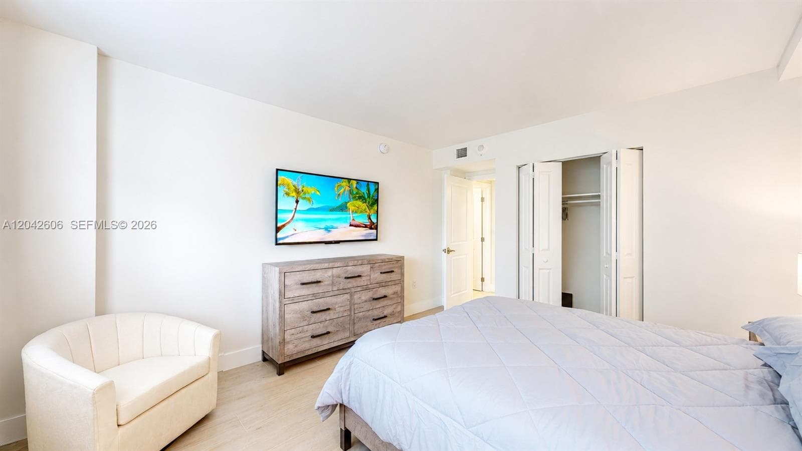 Commodore Club East · #213 in Key Biscayne - Photo 14