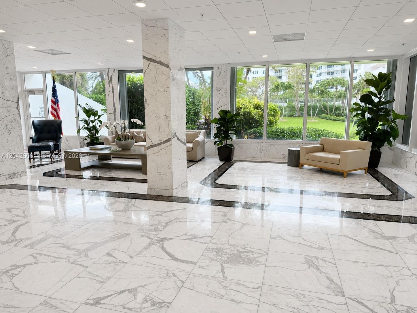 Commodore Club East · #213 in Key Biscayne - Photo 18