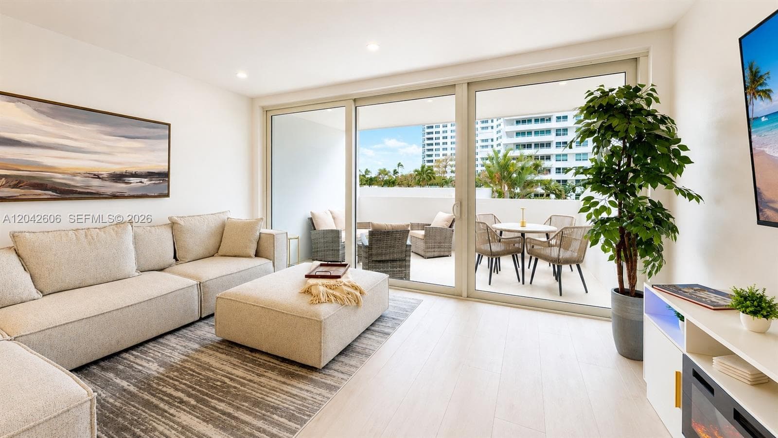 Commodore Club East · #213 in Key Biscayne - Photo 4