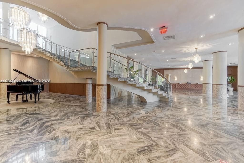 THE CARRIAGE HOUSE CONDO · #909 in Miami Beach - Photo 9