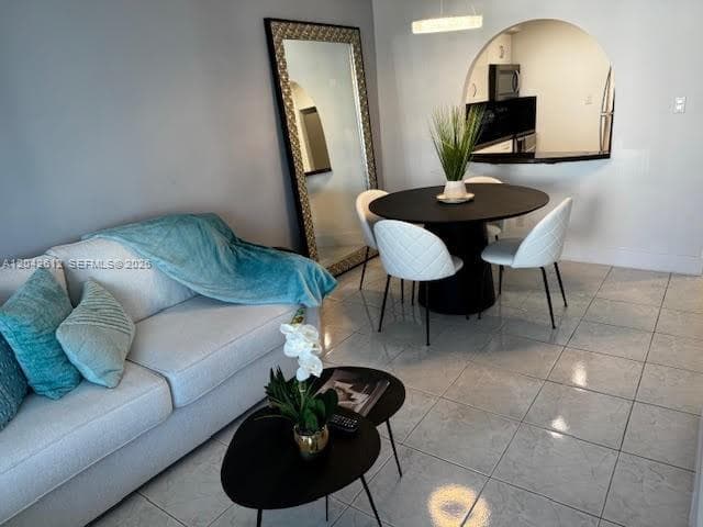THE CARRIAGE HOUSE CONDO · #909 in Miami Beach - Photo 19