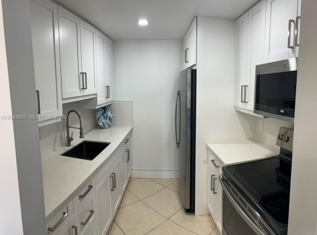 VECINO DEL MAR CONDO · #209 in North Miami - Photo 12