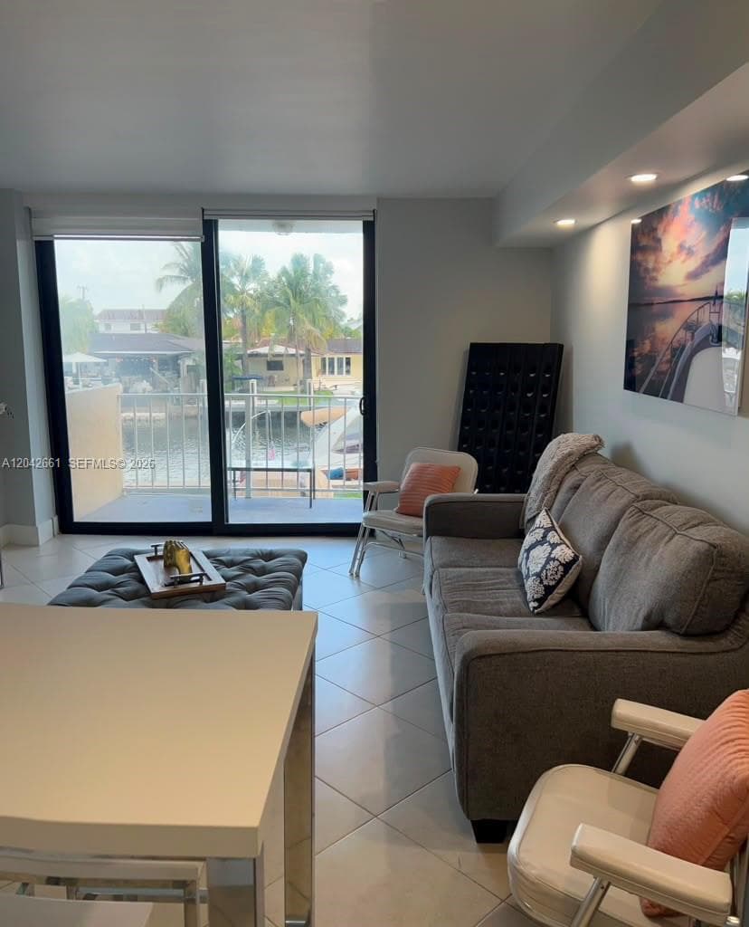 VECINO DEL MAR CONDO · #209 in North Miami - Photo 9