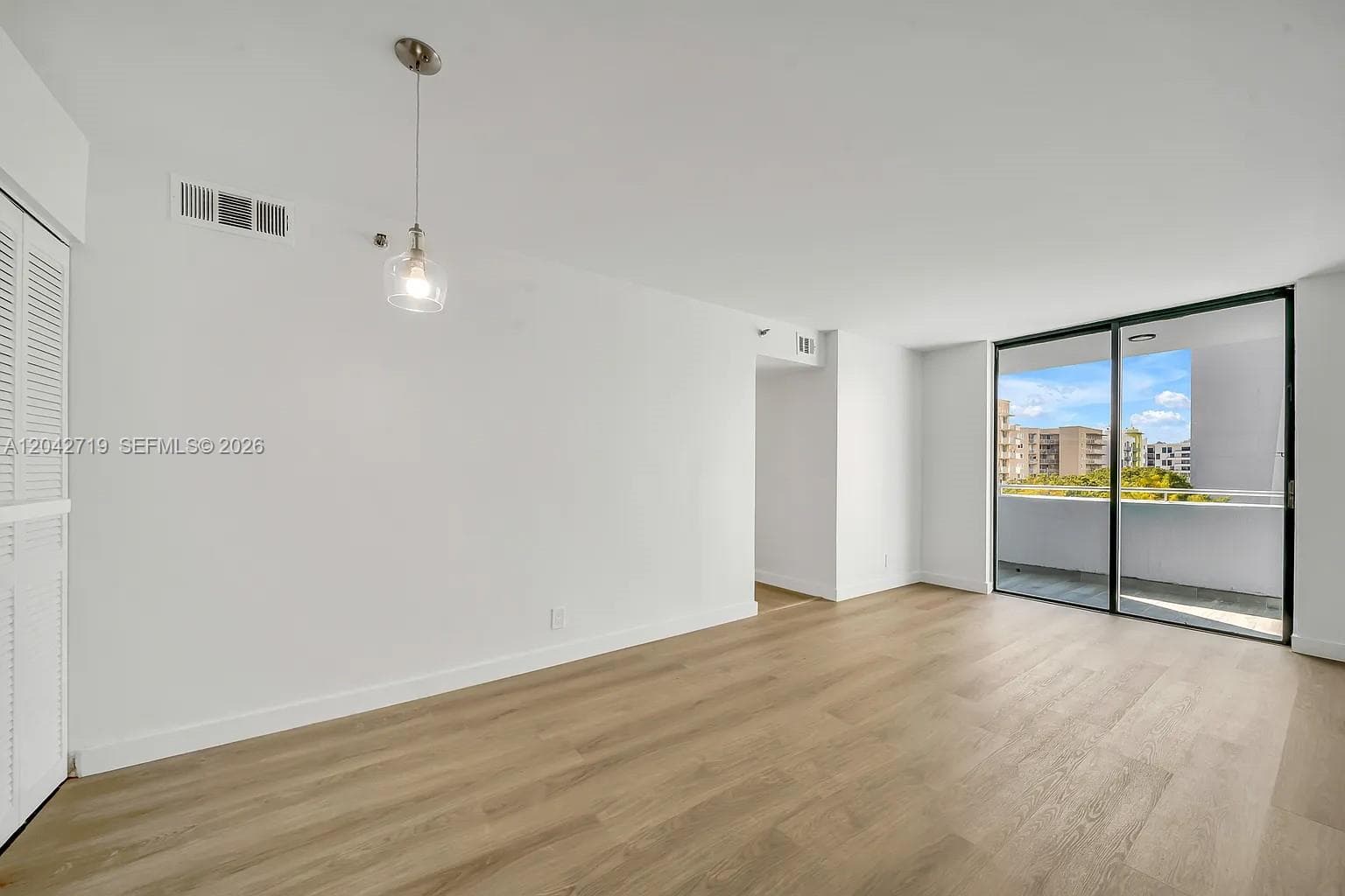 RIOPLAZA CONDOMINIUM NORT · #502 in Miami - Photo 2