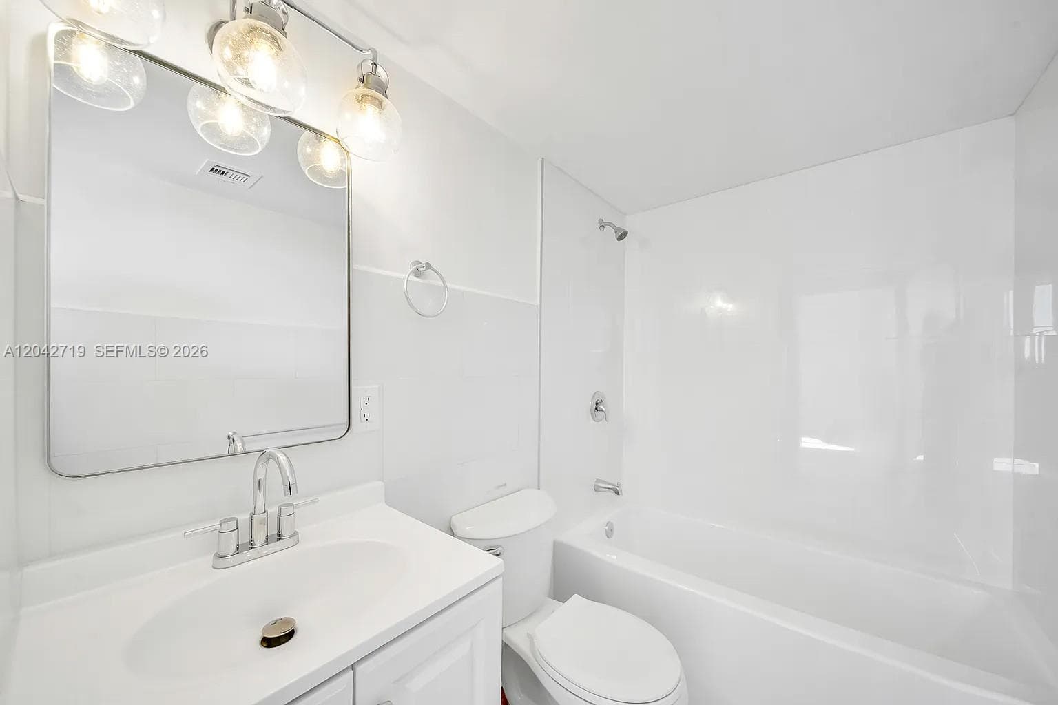 RIOPLAZA CONDOMINIUM NORT · #502 in Miami - Photo 13