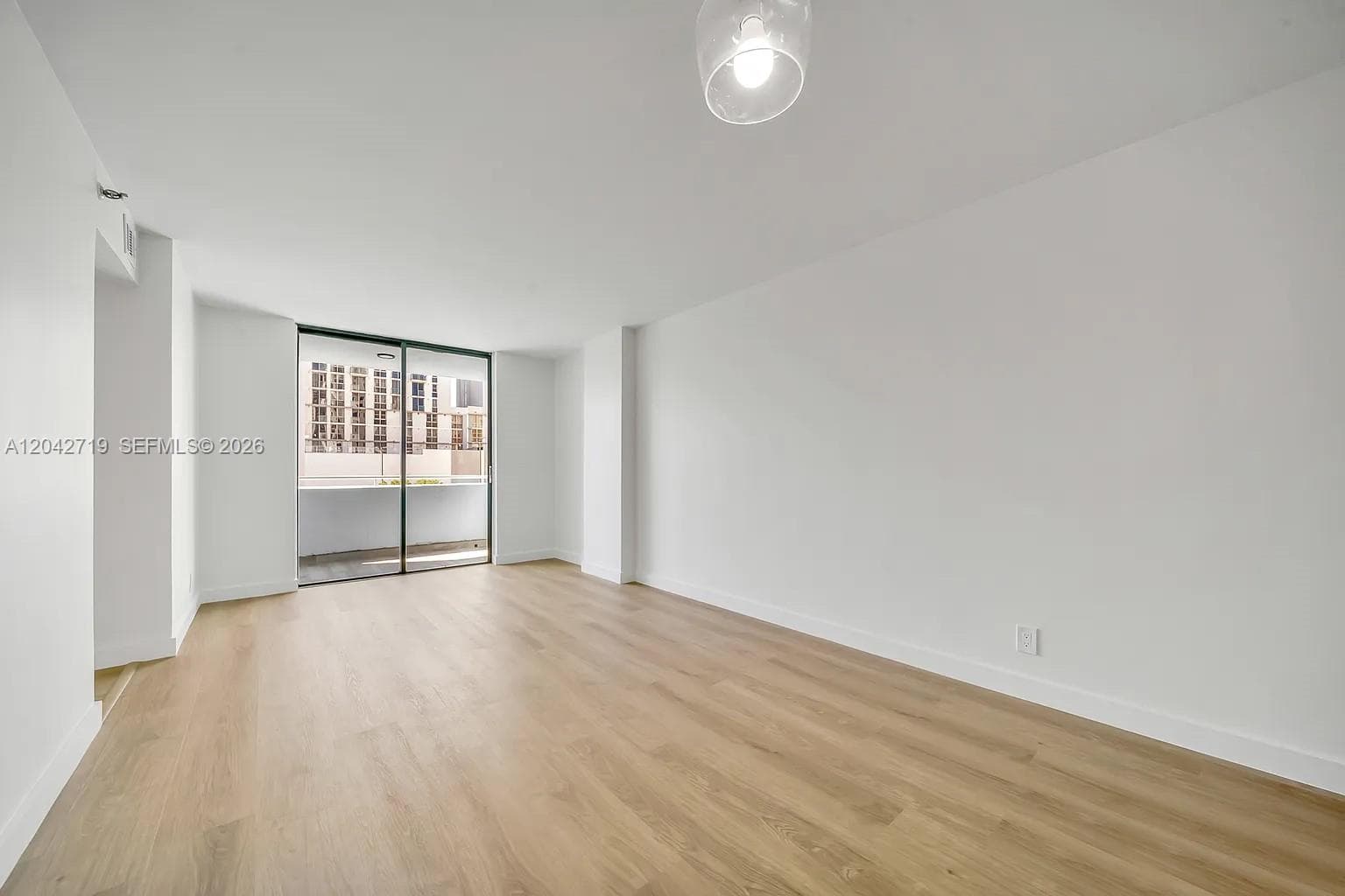 RIOPLAZA CONDOMINIUM NORT · #502 in Miami - Photo 3