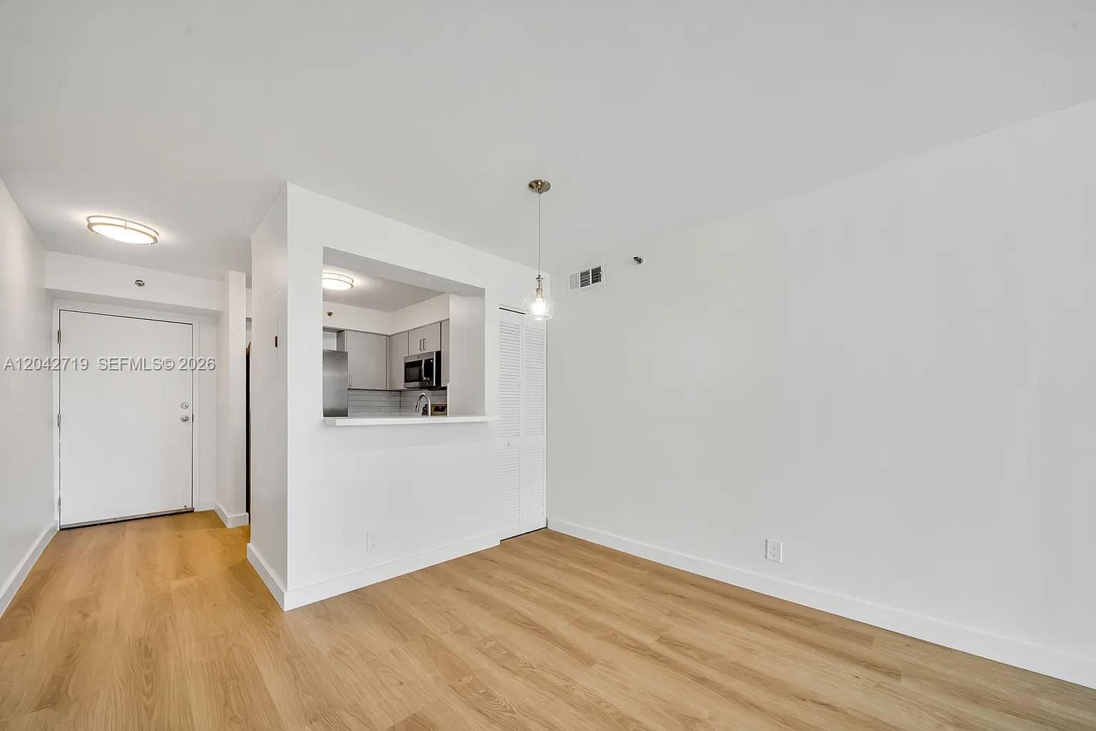 RIOPLAZA CONDOMINIUM NORT · #502 in Miami - Photo 5