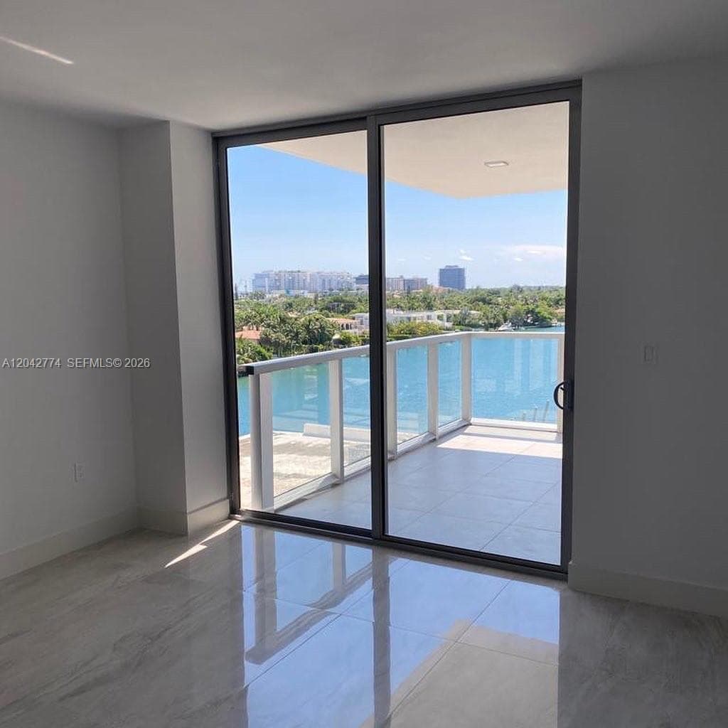 BAY HARBOUR ISLAND · #605 in Bay Harbor Islands - Photo 3