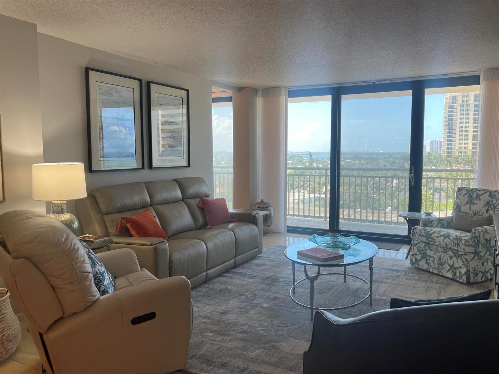 OT 803 Living Room