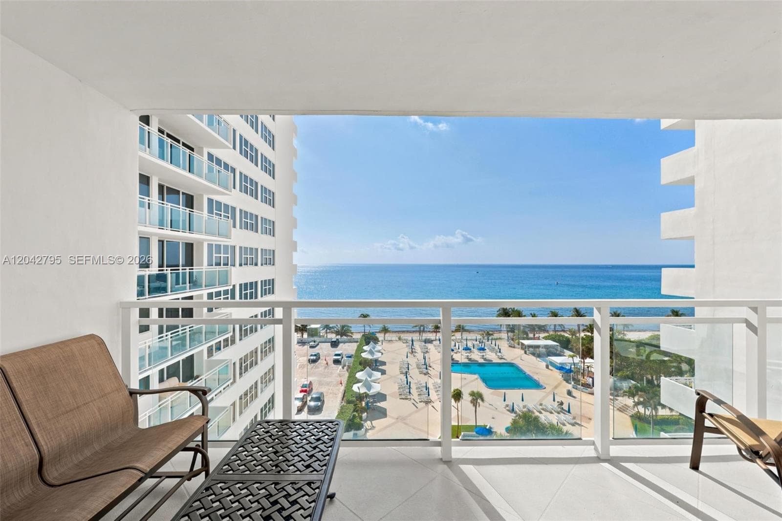 PARKER PLAZA · #816 in Hallandale Beach - Photo 2