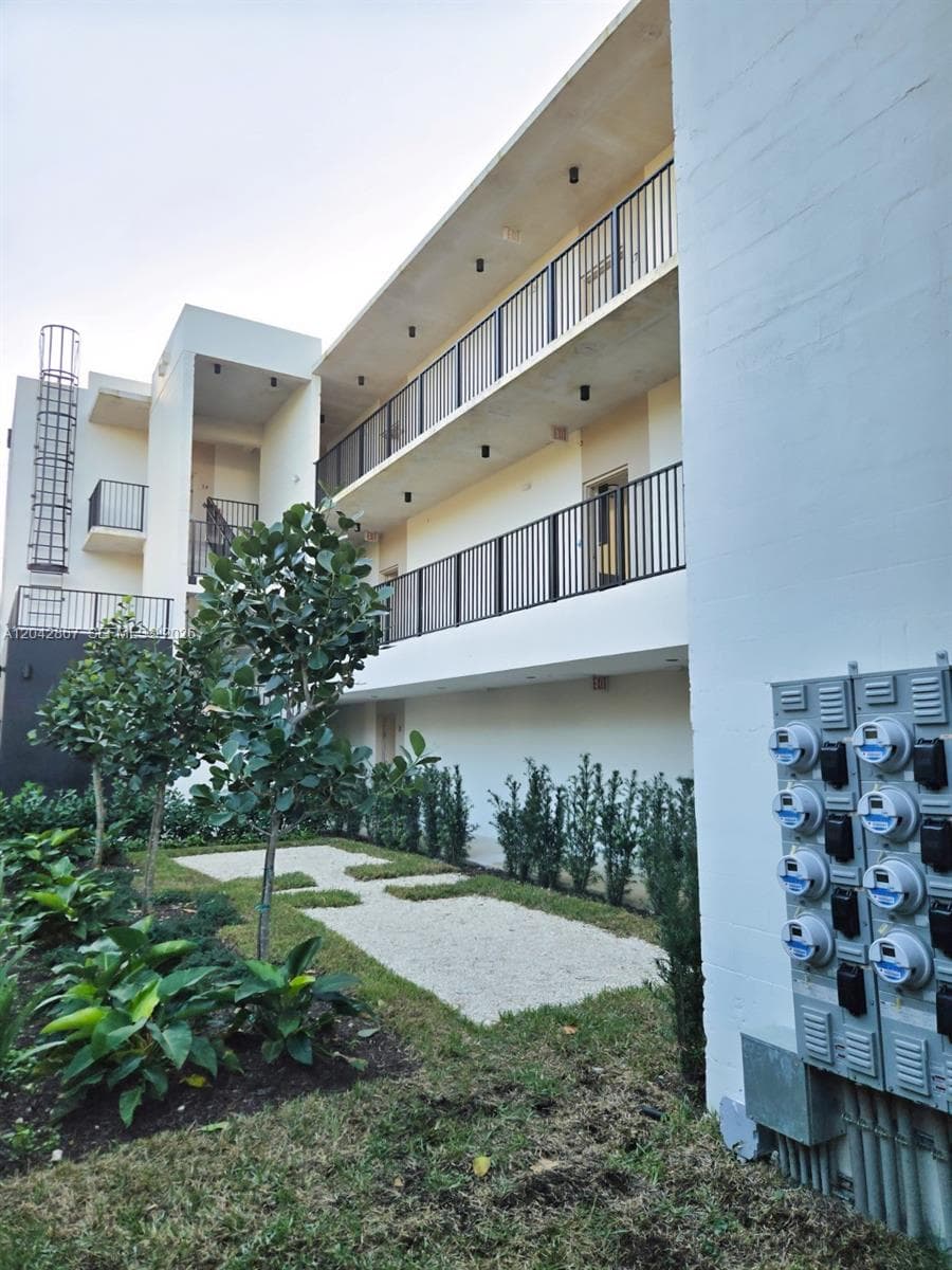LITTLE RIVER GARDENS AMD · #3 in Miami - Photo 7