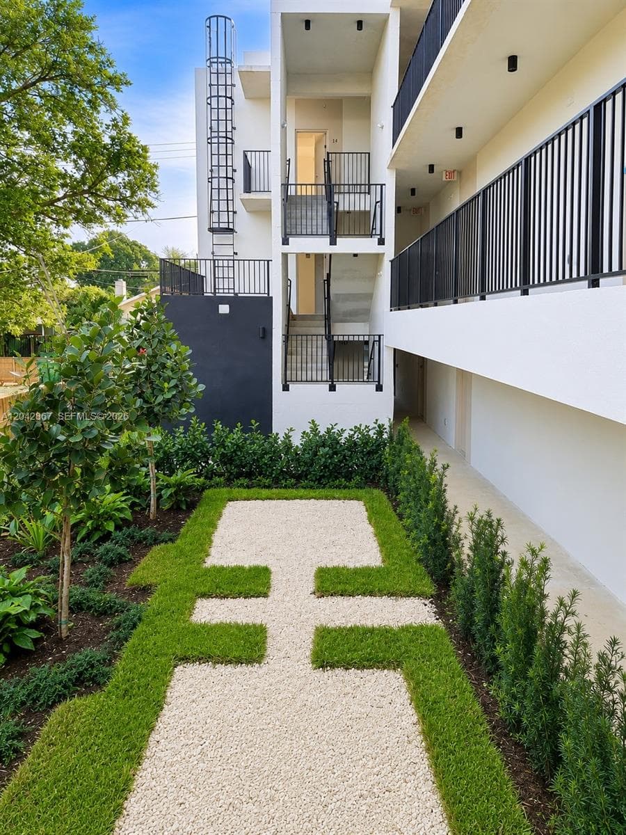 LITTLE RIVER GARDENS AMD · #3 in Miami - Photo 5