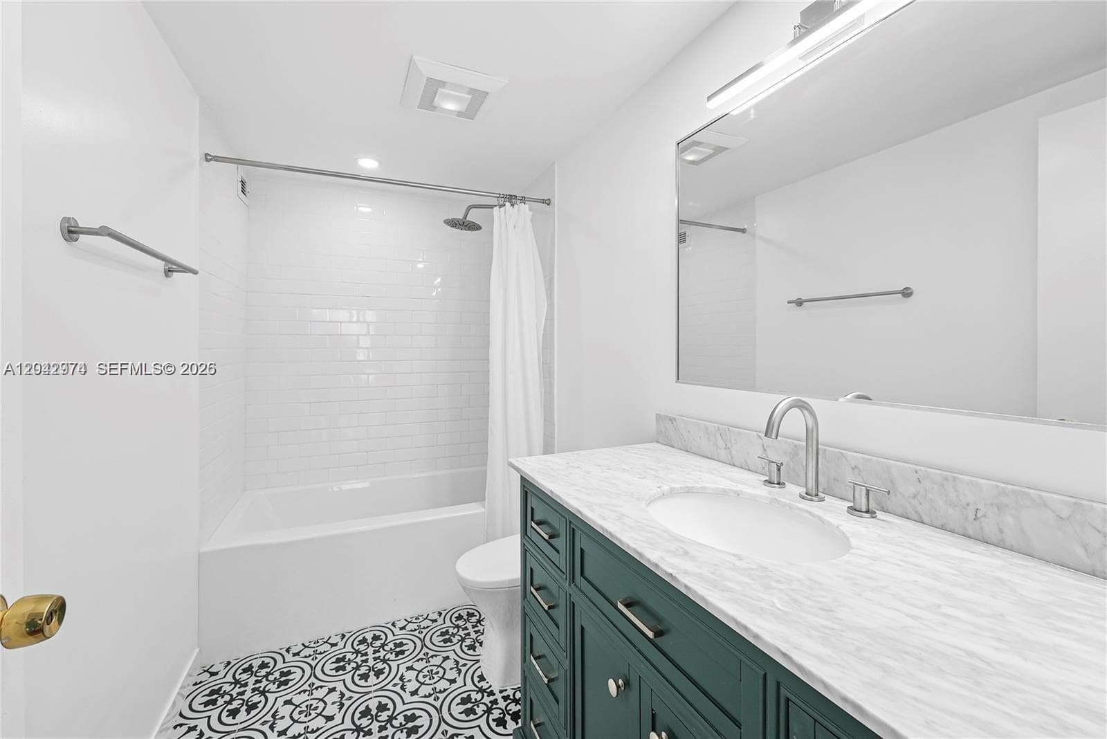 Olympus · #1503 in Hallandale Beach - Photo 15