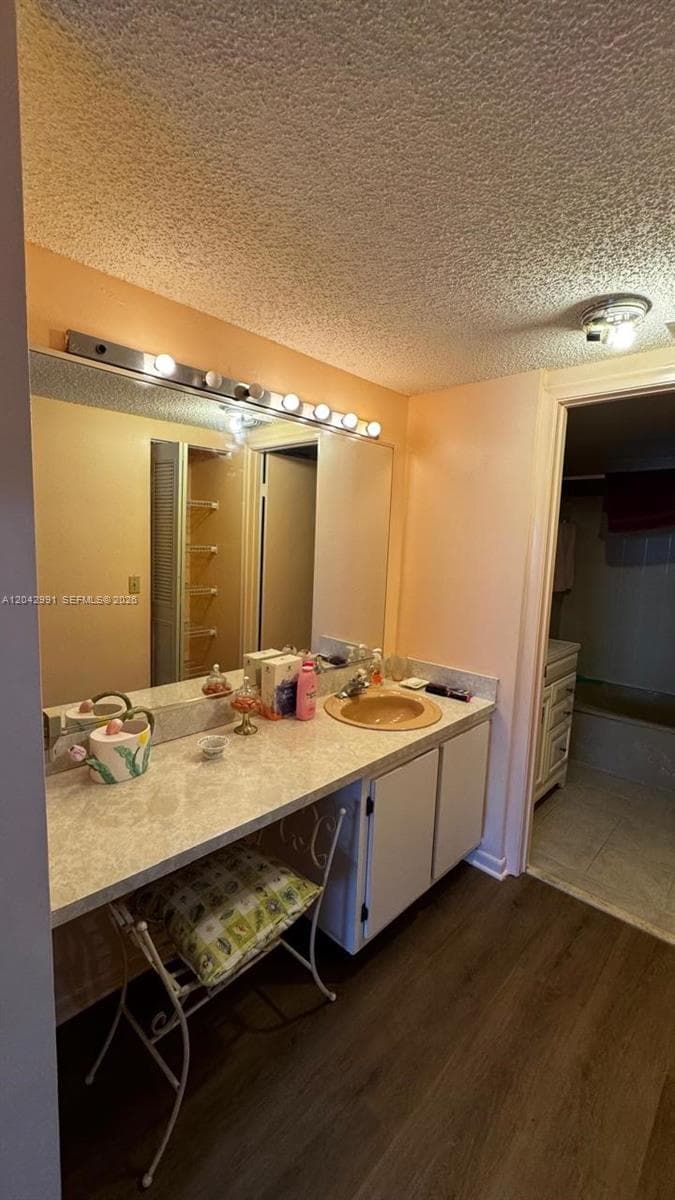 HALLANDALE GARDENS CONDO · #103 in Hallandale Beach - Photo 6