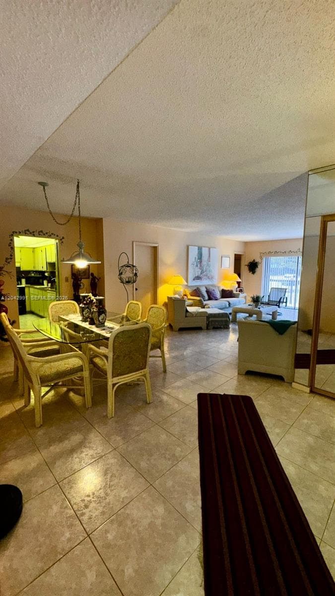 HALLANDALE GARDENS CONDO · #103 in Hallandale Beach - Photo 1