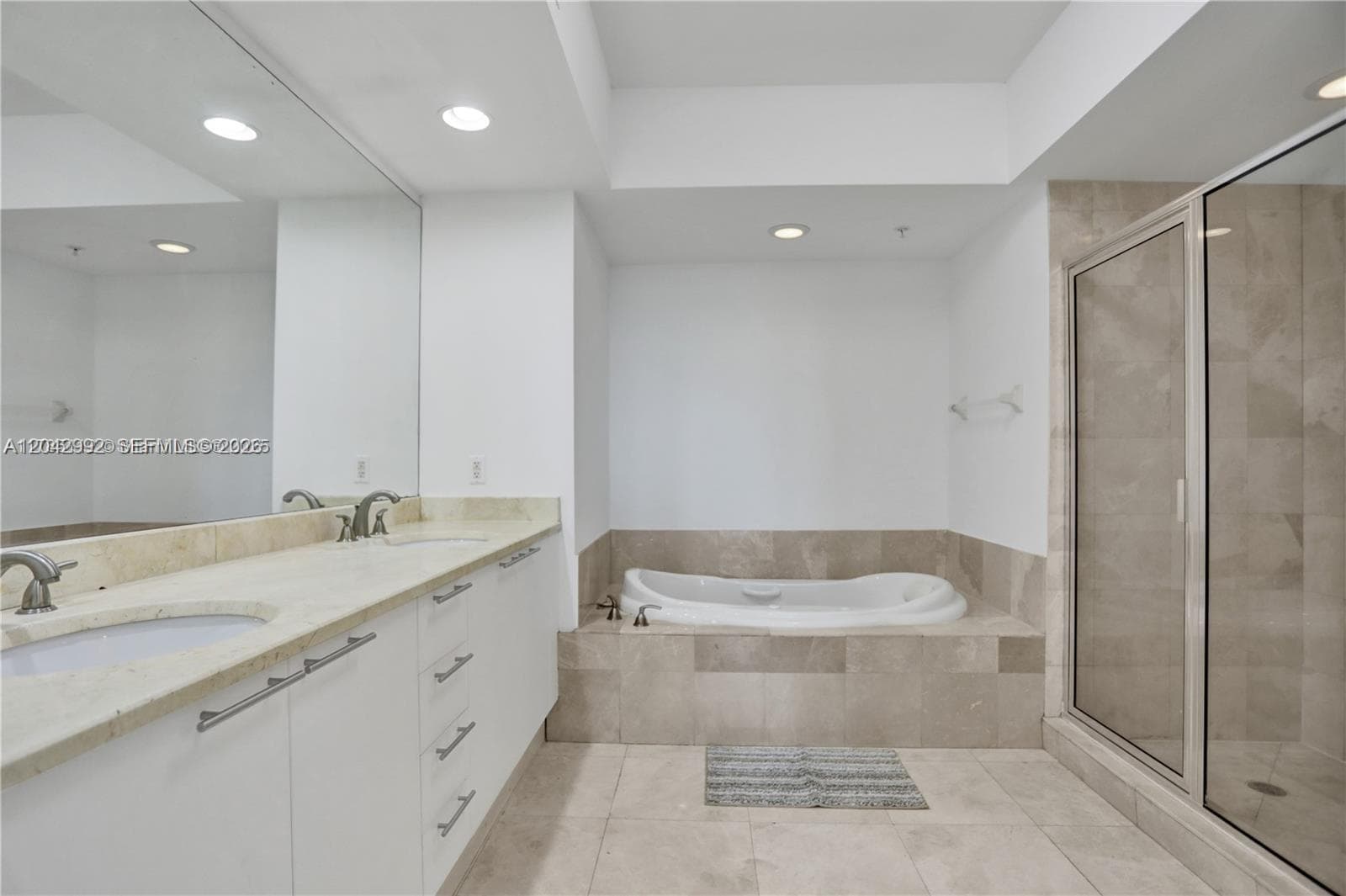 THE OAKS I CONDO · #2603 in North Miami - Photo 16