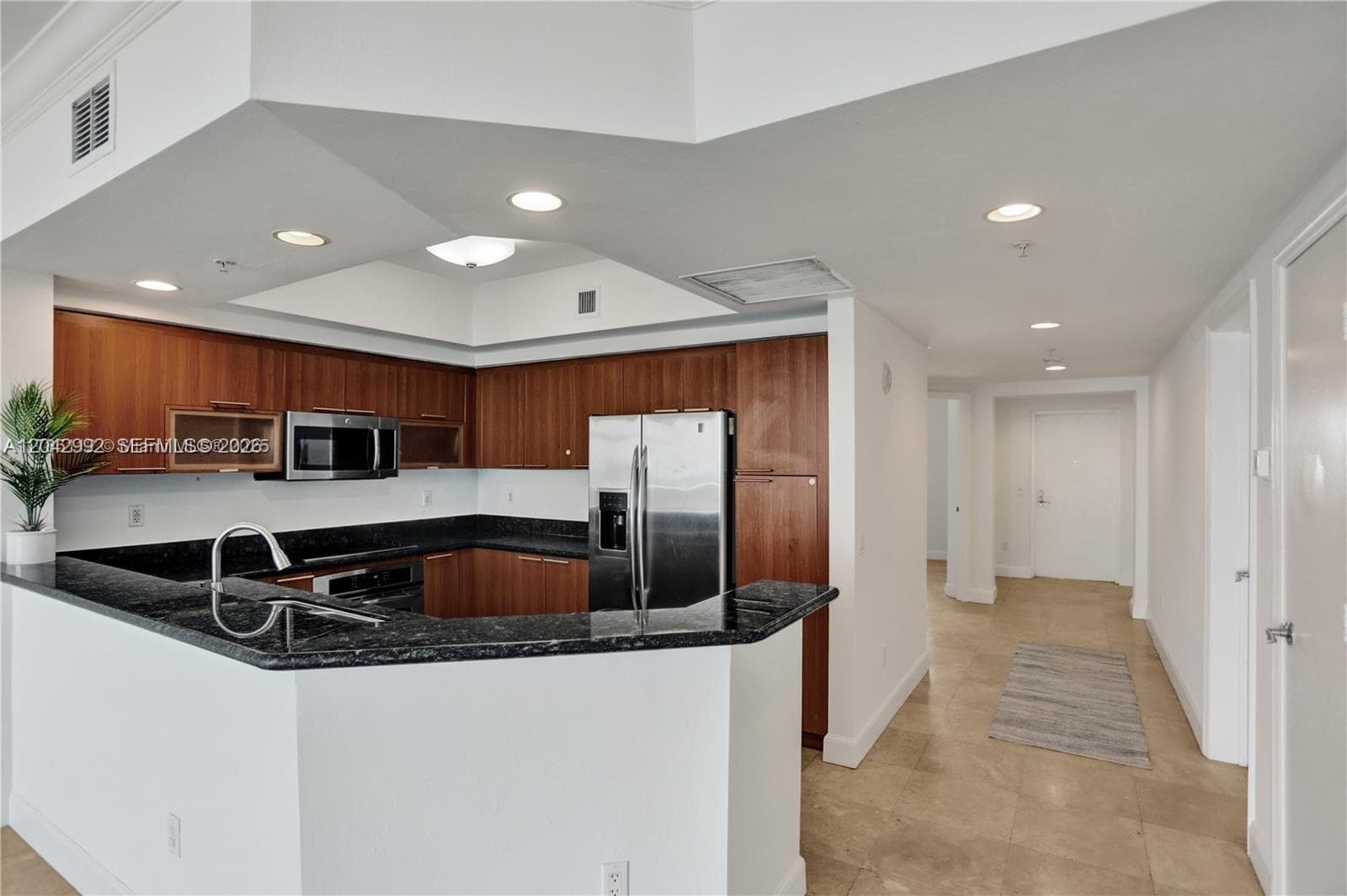 THE OAKS I CONDO · #2603 in North Miami - Photo 1