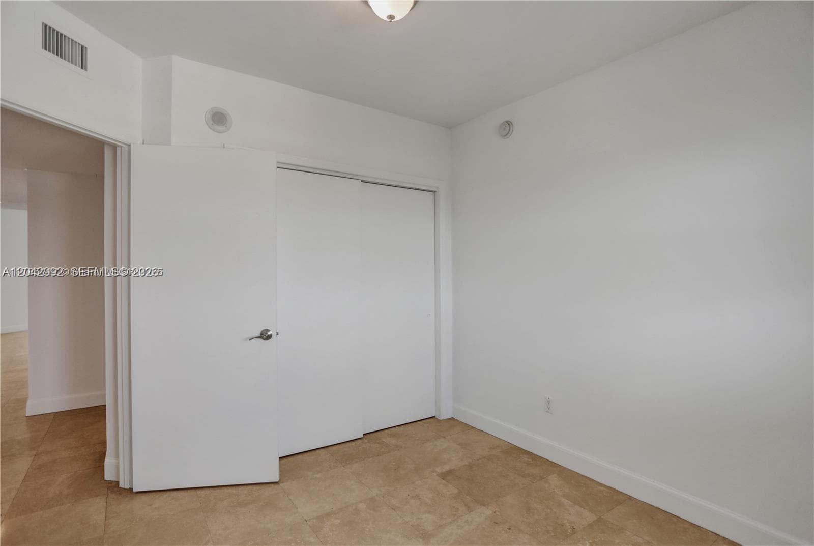 THE OAKS I CONDO · #2603 in North Miami - Photo 5