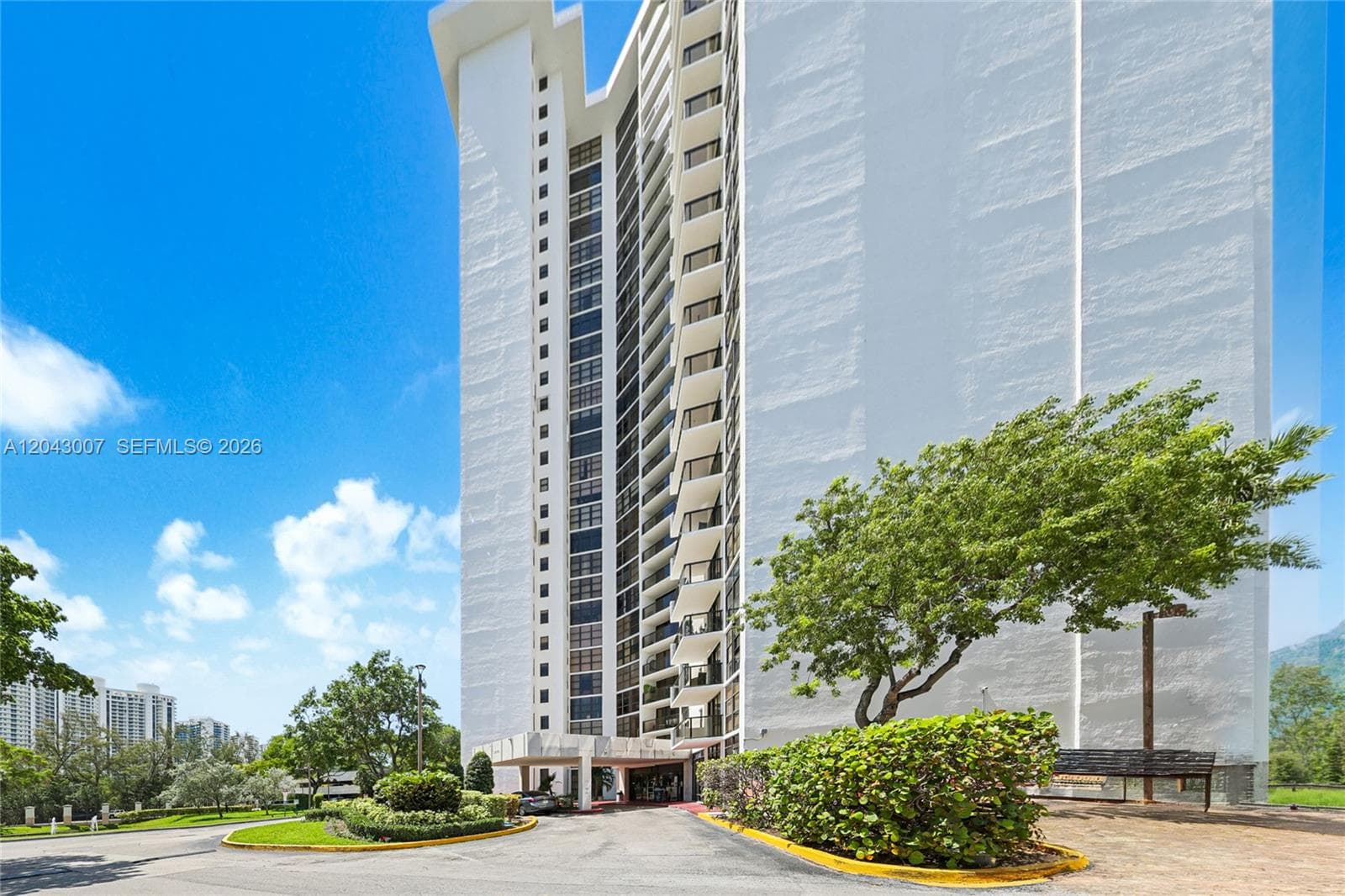 TOWER AT BISCAYNE COVE · #506 in Aventura - Photo 24