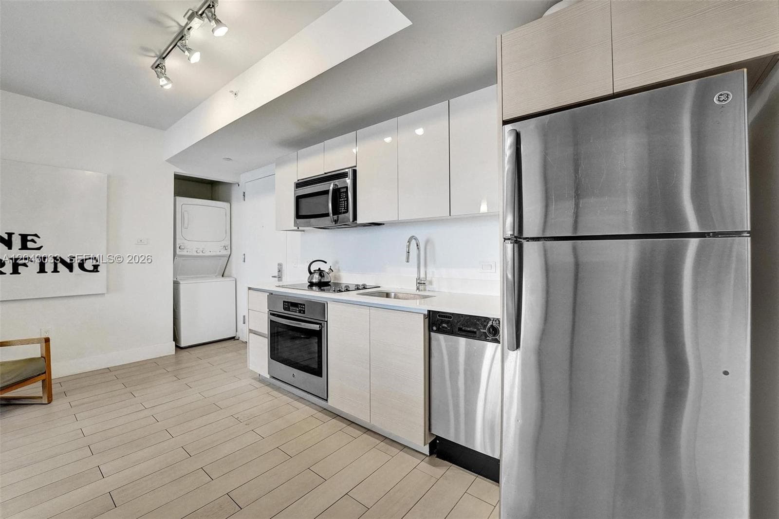 Beachwalk · #R906 in Hallandale Beach - Photo 14