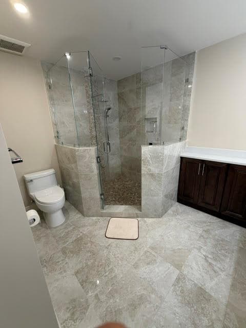 140 Inlet bathroom 3 shower